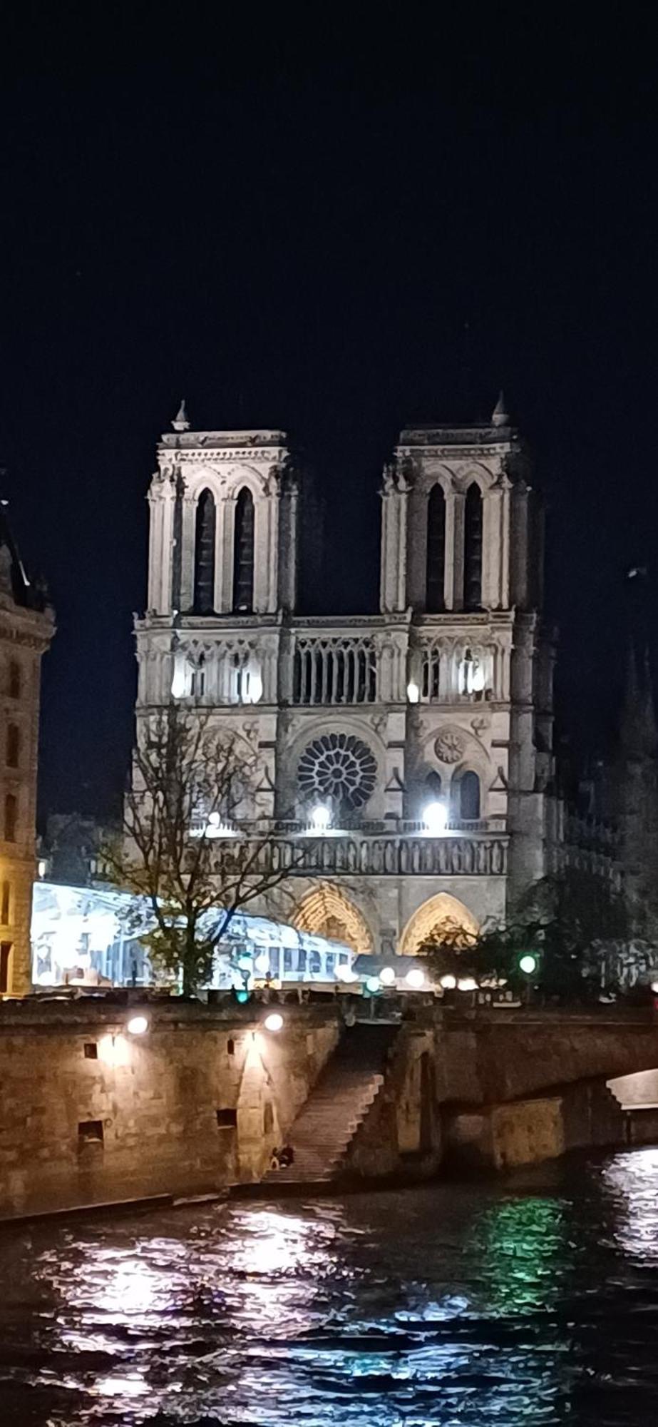 Metro - Sac A Dos - Dodo Chez Leontine 2 Ch Parking Wifi Fo Villa Colombes  Exterior photo